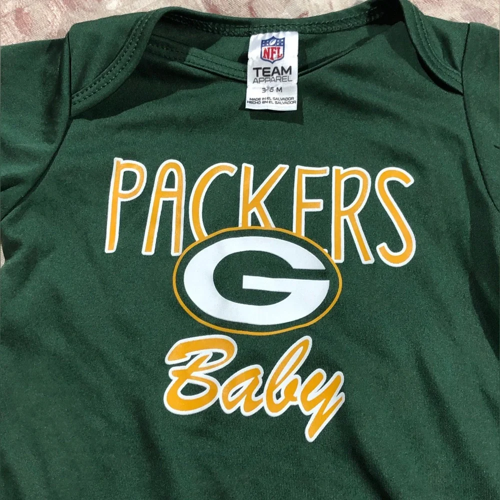 NFL Green Packers Baby Bodysuit with Yellow Logo
